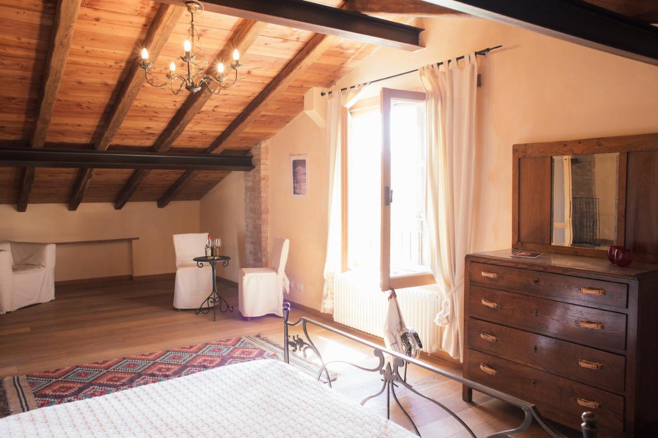 Agriturismo La Burlanda 포스디노보 외부 사진