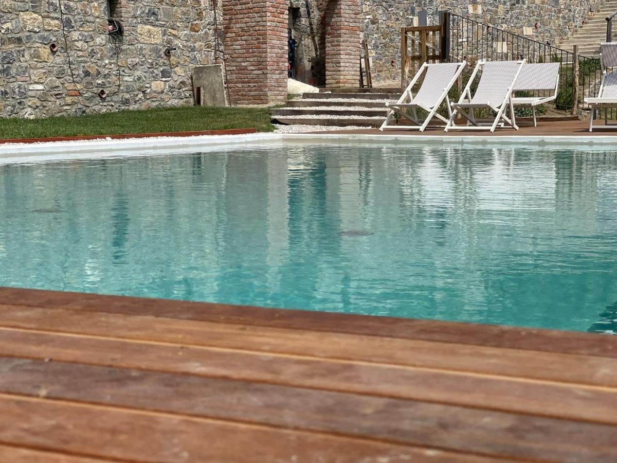 Agriturismo La Burlanda 포스디노보 외부 사진