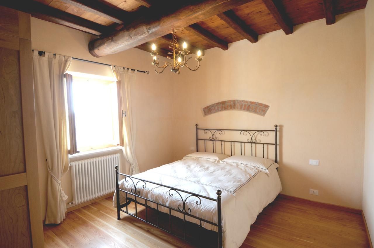 Agriturismo La Burlanda 포스디노보 외부 사진